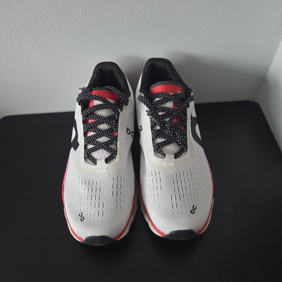 On Cloud Cloudmonsters- White red and pink - Picture 2 of 7